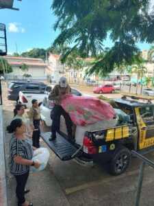 www.deixaeutefalar.com.br Começam a chegar no Prédio do Relógio as primeiras doações da campanha solidária SOS Rio Grande do Sul