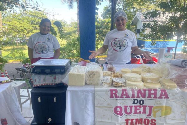 Com o tema “Mães que Inspiram”, feira encerra a programação de maio