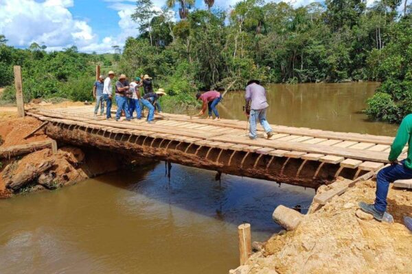 Ponte do Rio São Francisco em União Bandeirantes é recuperada