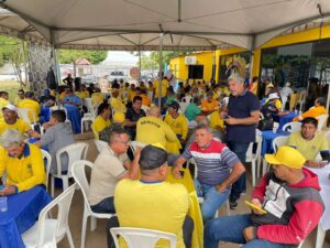 Almoço homenageia profissionais da limpeza urbana porto-velhense