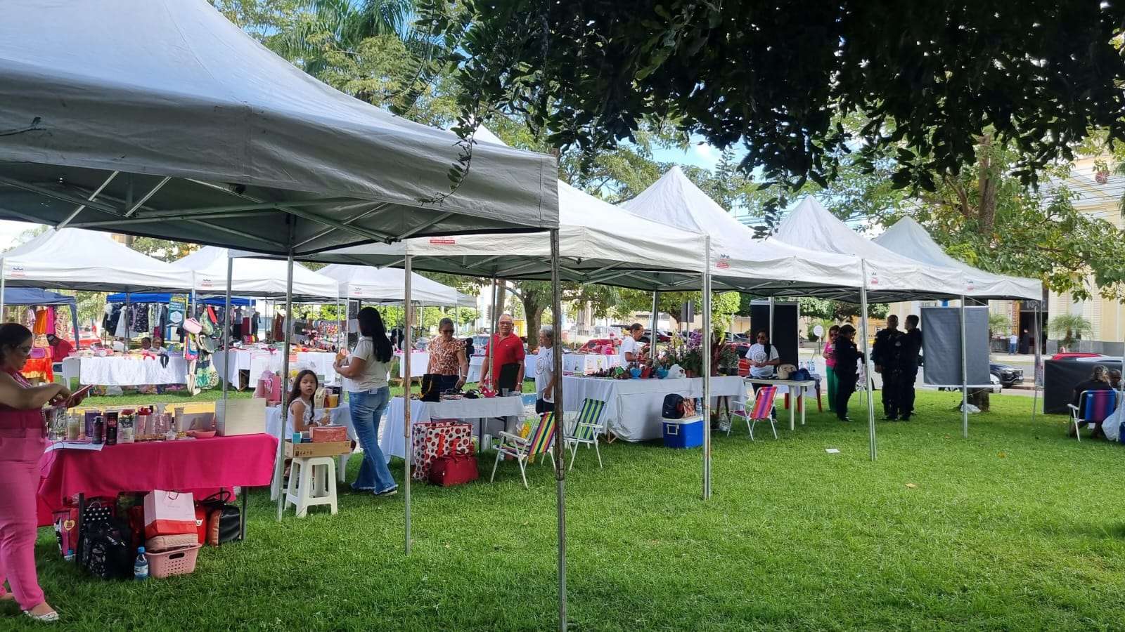 Duas edições da feira marcam o fim da programação de maio