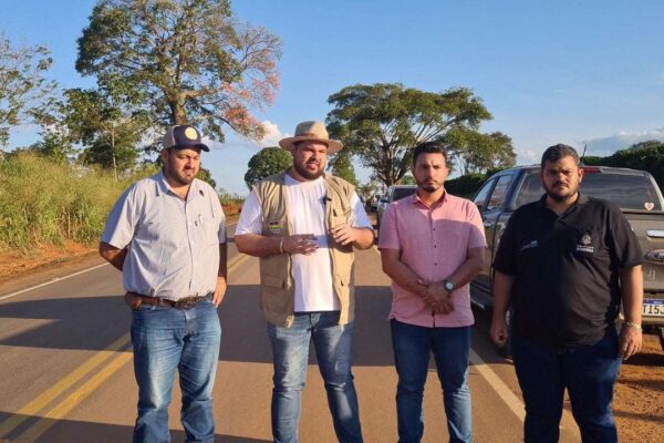 Pavimentação asfáltica na Vila Marcão será retomada entre julho e agosto, diz deputado Jean Oliveira