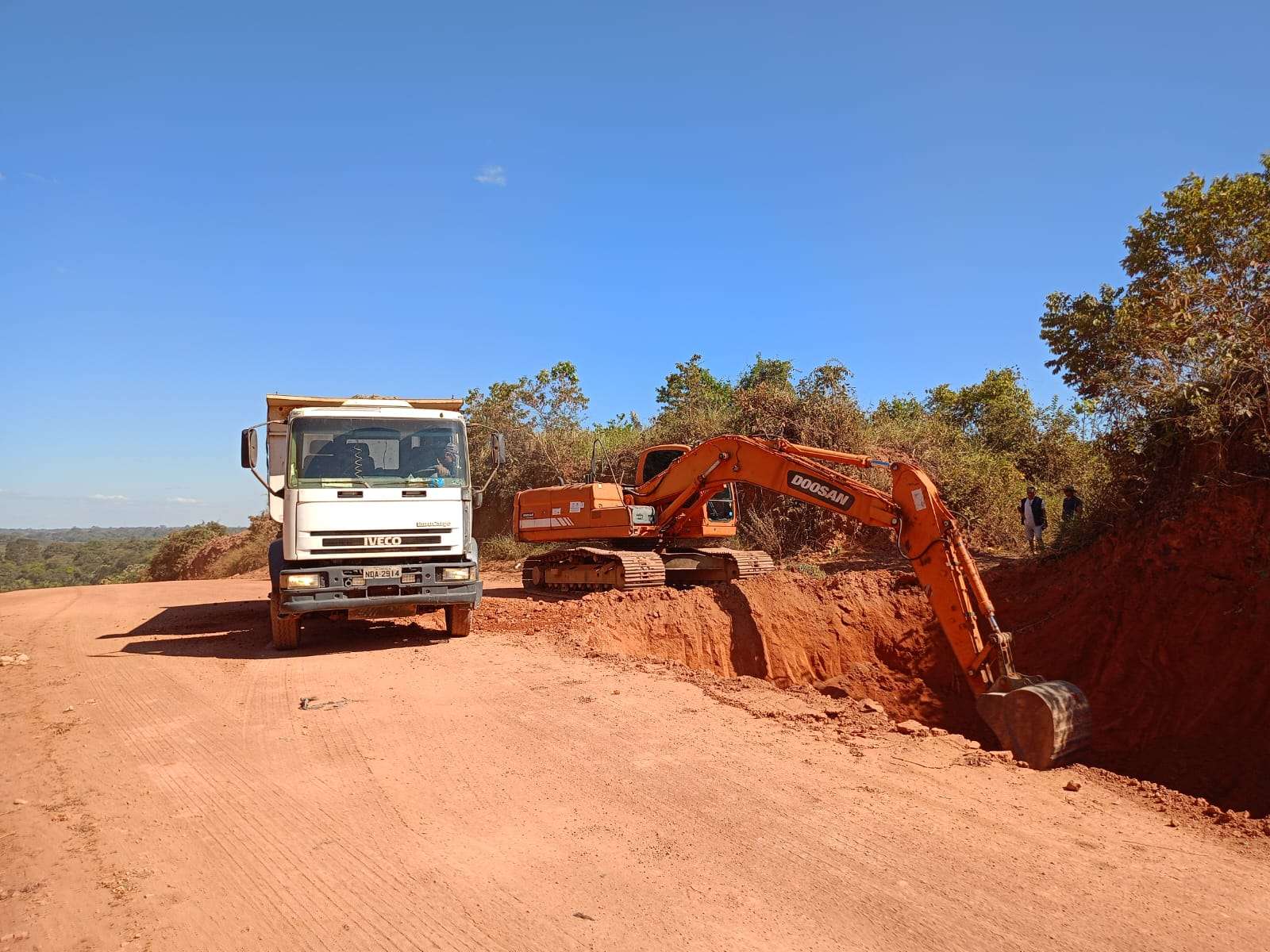 Prefeitura de Porto Velho inicia obras de pavimentação na área rural da Estrada do Areia Branca