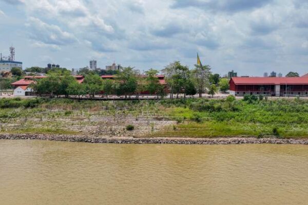 Rio Madeira entra em cota de alerta na segunda-feira (17)