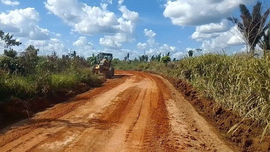 Prefeitura realiza manutenção em estradas vicinais de Rio Pardo