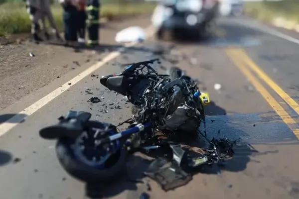 PRF registra dois acidentes de motociclistas na BR 364, em Ji-Paraná