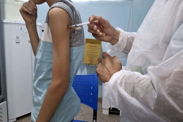 Vacina contra a dengue está disponível em Porto Velho para pessoas de 10 a 14 anos
