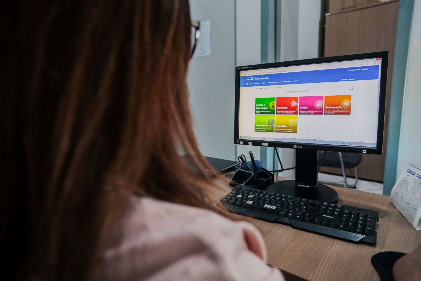 Saiba como contribuir com a melhoria do serviço público através dos canais de atendimento da Ouvidoria Municipal