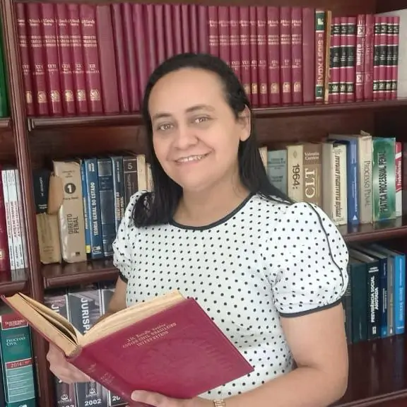 Léo Moraes anuncia Magna dos Anjos, advogada cristã, como candidata a vice-prefeita
