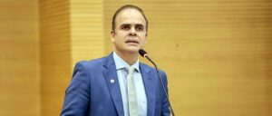 www.deixaeutefalar.com.br Deputado Alan Queiroz alerta sobre crise na saúde de Rondônia e cobra medidas urgentes