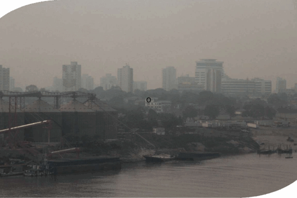 Fumaça densa e indiferença das autoridades