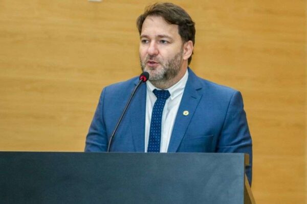 Alex Redano pede reforma urgente da ponte sobre o rio Tabapuã