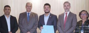 Assembleia recebe proposta de novo PCCS para servidores do Judiciário