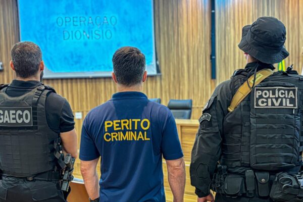 DIONÍSIO:  MPRO deflagra Operação e afasta secretário Júnior Lopes na capital