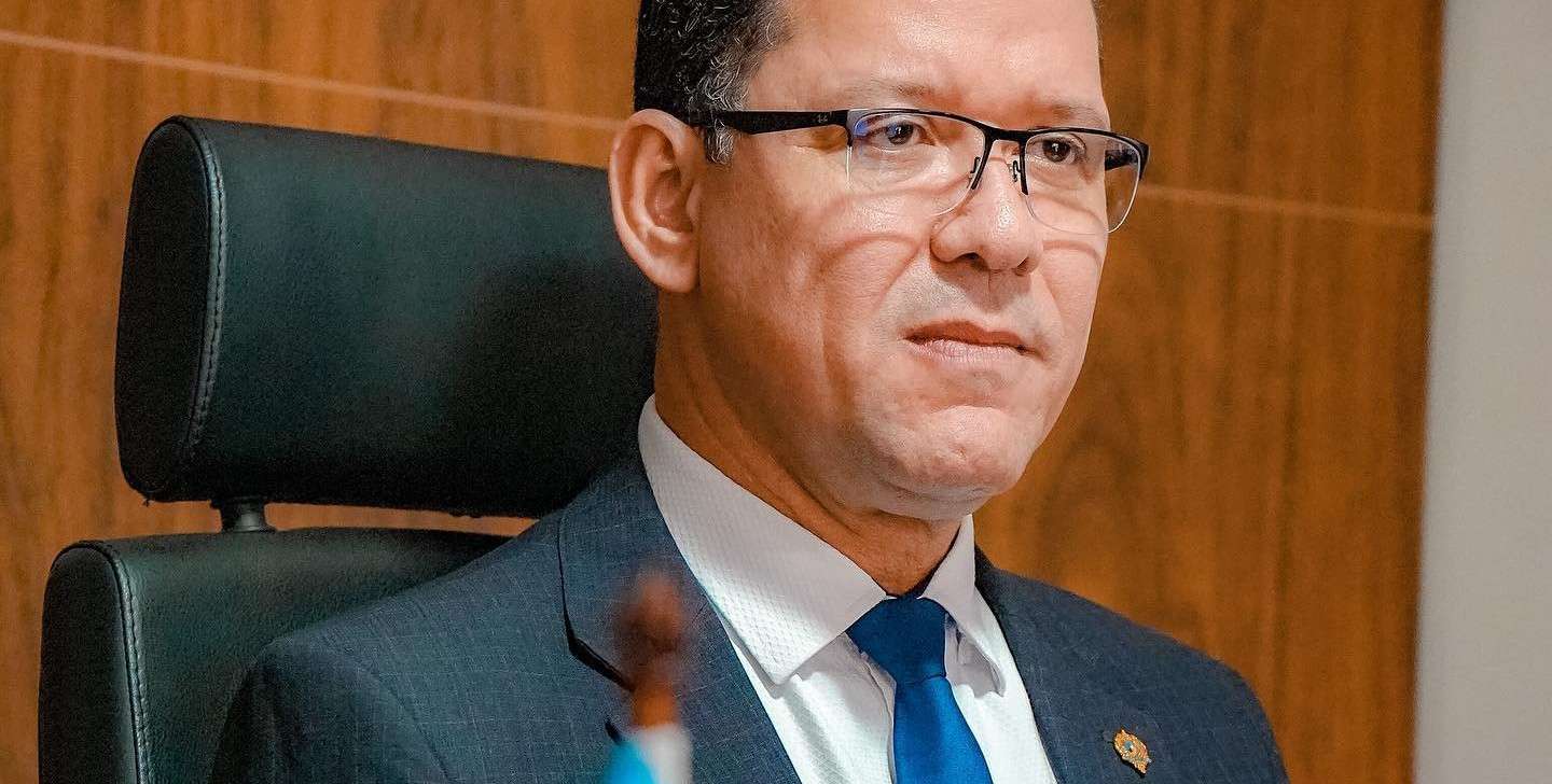 Colunista Herbert Lins da uma surra de pai no governador Marcos Rocha