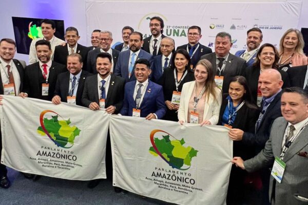 Marcelo Cruz prestigia abertura da Unale e destaca integração entre Assembleias e Parlamento Amazônico