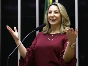 Jaqueline Cassol é nomeada diretora institucional da Casa Civil e assume articulação com os municípios