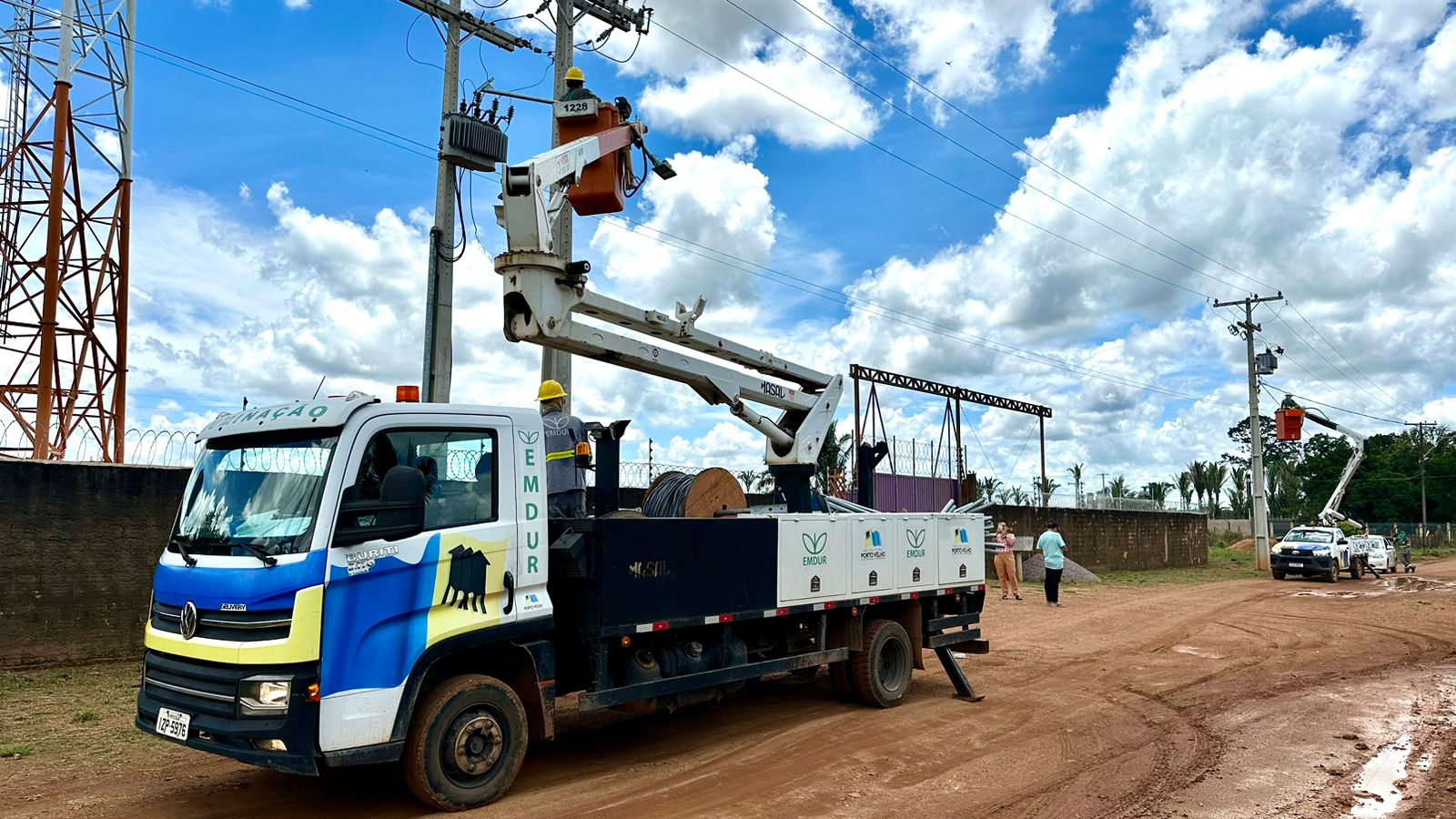 EMDUR vai gastar R$ 2,6 milhões com luminárias solares em Porto Velho