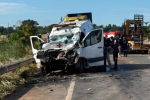 VÍDEO: Acidente grave na BR-364 entre Candeias do Jamari e Itapuã do Oeste deixa duas mulheres mortas e várias pessoas feridas