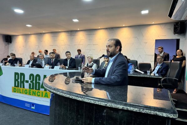 Deputado Laerte Gomes cobra melhorias urgentes no Anel Viário e BR-429 durante audiência da Comissão de Infraestrutura em Ji-Paraná