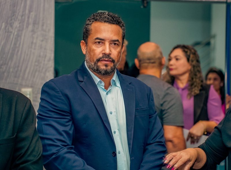 TCE-RO pune ex-prefeito de Ji-Paraná por ilegalidade em contrato público