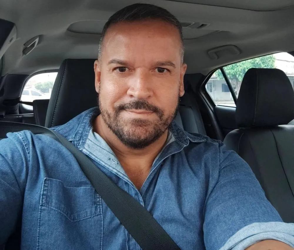 TUDORONDONIA recebe represália após criticar viagem do irmão do governador à Europa