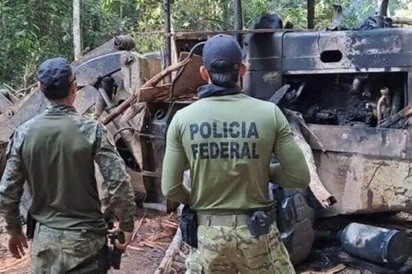 Apreensão de celular desencadeia operação da PF contra mineração ilegal em terra indígena de Rondônia