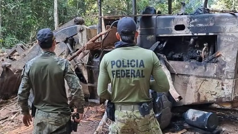 Apreensão de celular desencadeia operação da PF contra mineração ilegal em terra indígena de Rondônia