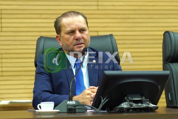 Deputado Cirone Deiró cobra informações sobre obra de Vila Olímpica para internos em Rondônia