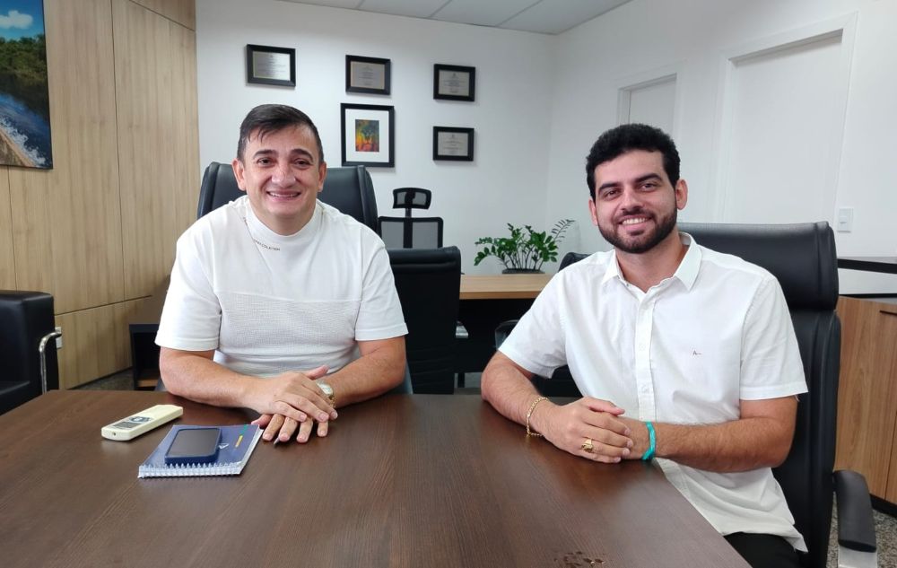 Vereador de Guajará-Mirim inicia parceria de trabalho com deputado Laerte Gomes