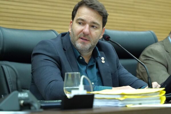 Deputado Alex Redano cobra recuperação urgente da RO-408 entre Vila União e Campo Novo de Rondônia