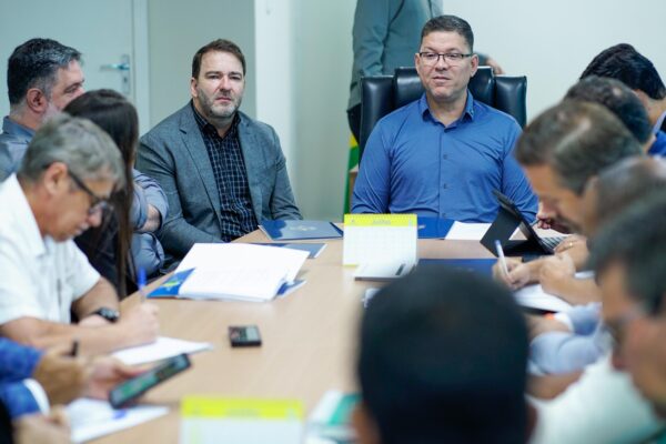 Presidente da Alero se reúne no Palácio do Governo e destaca avanços concretos para moradores do Soldado da Borracha