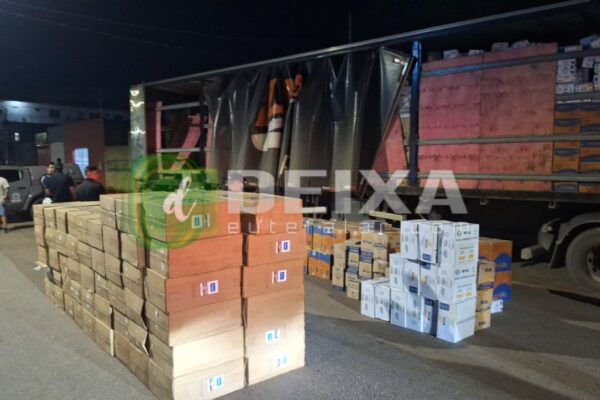 Caminhoneiro é preso com drogas e cigarros contrabandeados em Porto Velho