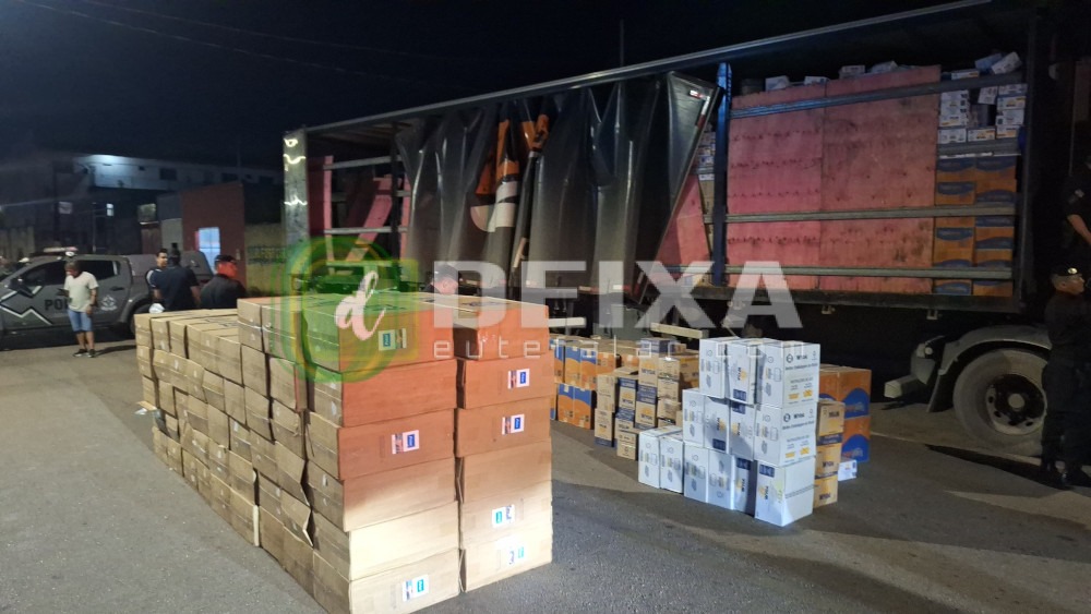 Caminhoneiro é preso com drogas e cigarros contrabandeados em Porto Velho