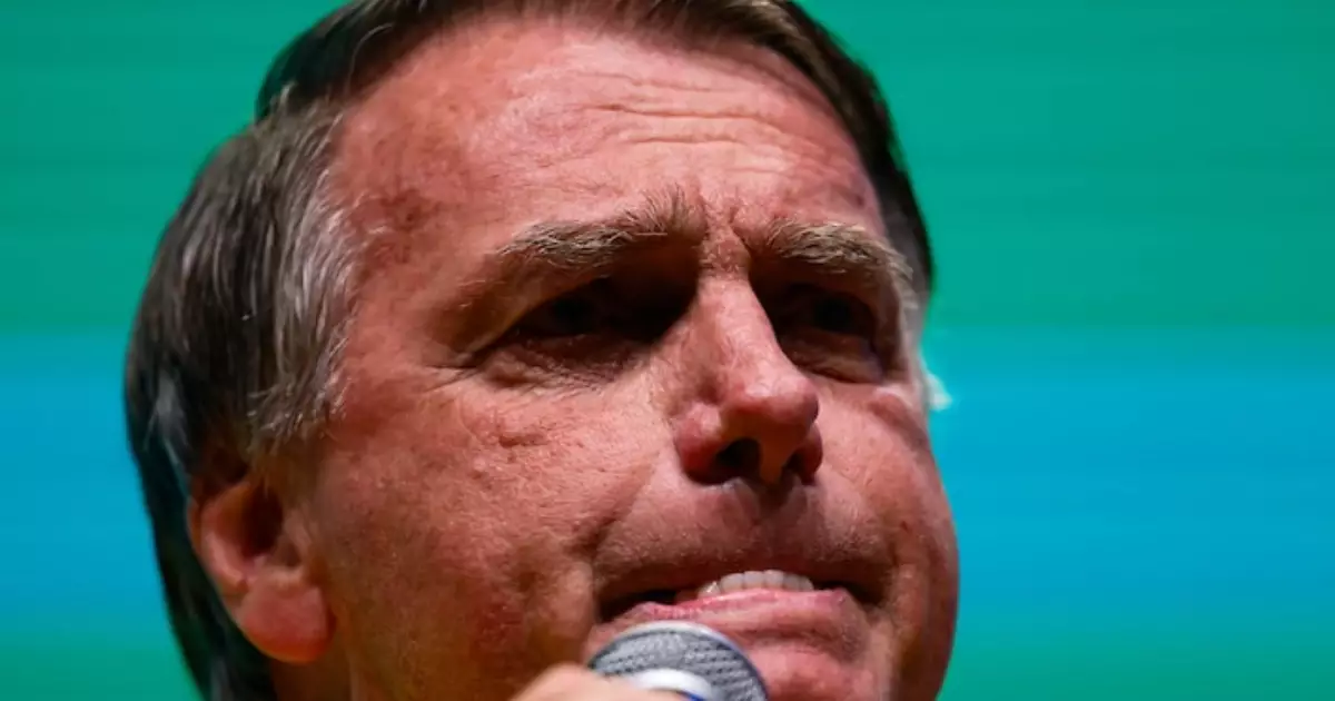 Bolsonaro é submetido a tornozeleira eletrônica e outras medidas cautelares pelo STF