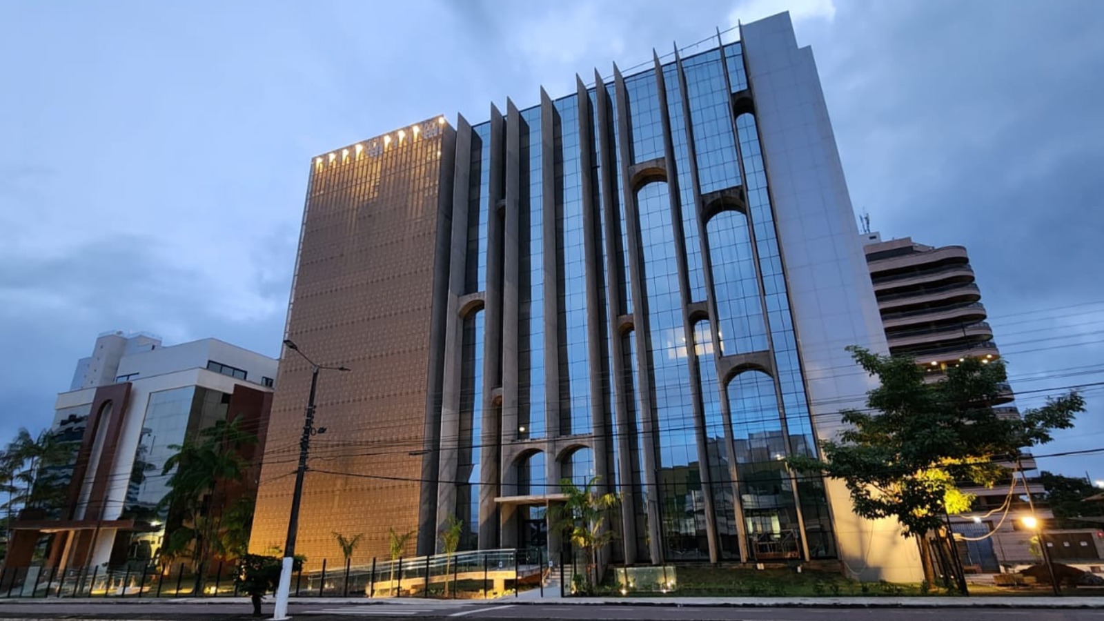 Tribunal de Contas aperta o cerco e quer saber como o governador de Rondônia está gastando com viagens