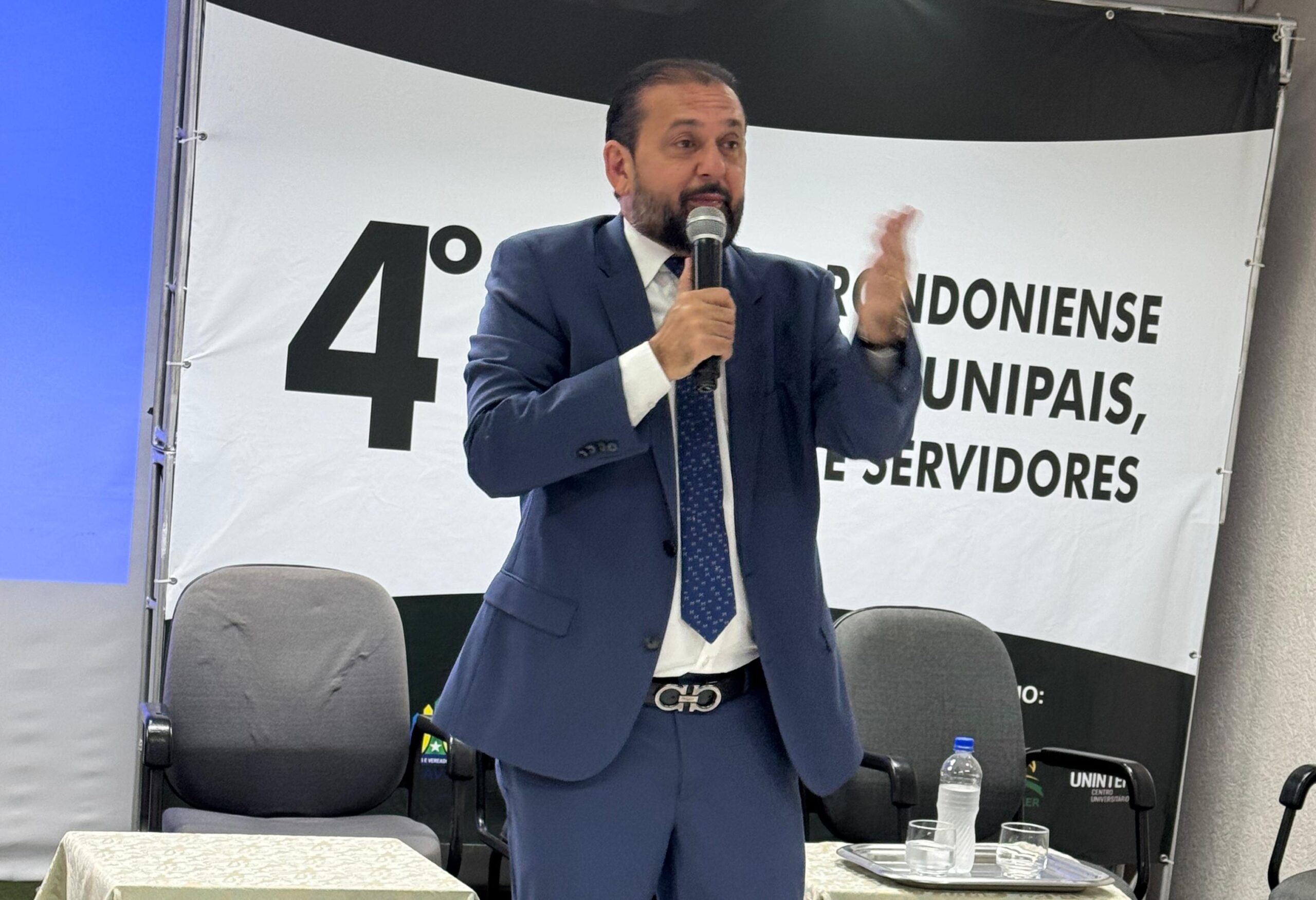 Palestra do deputado Laerte Gomes destaca importância do Parlamento Amazônico