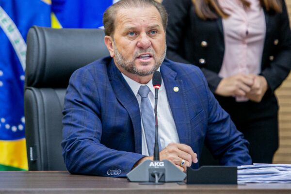 Cirone anuncia regularização de terras em Nova Brasilândia