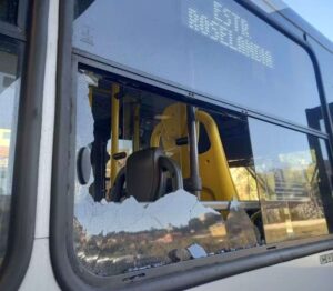 www.deixaeutefalar.com.br São Paulo registrou 47 ataques a ônibus apenas no domingo