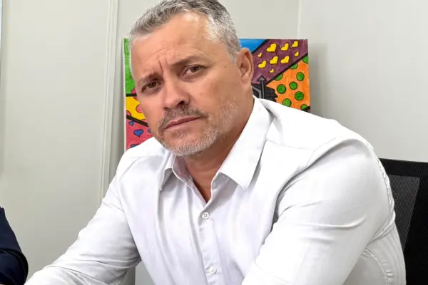 Da esperança à decepção: desabafo de ex-secretário expõe bastidores tóxicos da gestão Léo Moraes