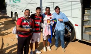 www.deixaeutefalar.com.br Deputado Laerte Gomes incentiva os Atletas do Fla Kids