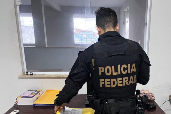 MPF e PF desarticulam esquema de diplomas falsos em Rondônia