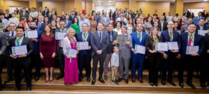 Assembleia concede títulos e homenagens a líderes de Rondônia