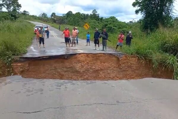 DNIT volta a realizar obras emergenciais na BR-364 no Acre após danos por chuva