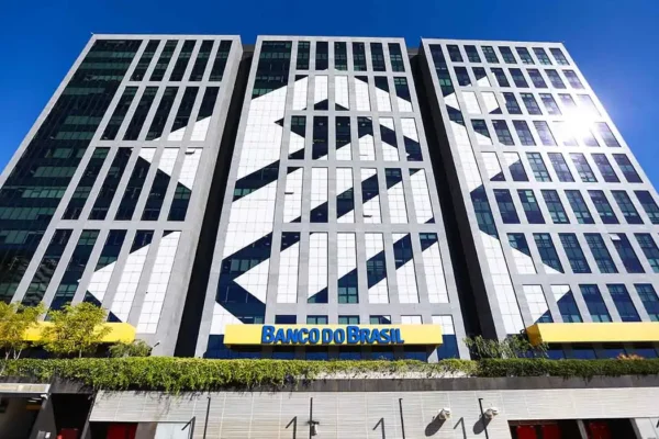 Banco do Brasil tem perda bilionária em um dia e preocupa investidores