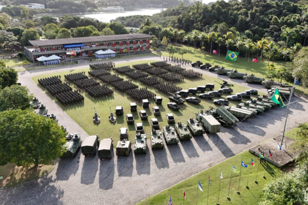 Marinha do Brasil desloca 2.000 militares, mais de 100 veículos e oito helicópteros para as Operações Atlas e Formosa