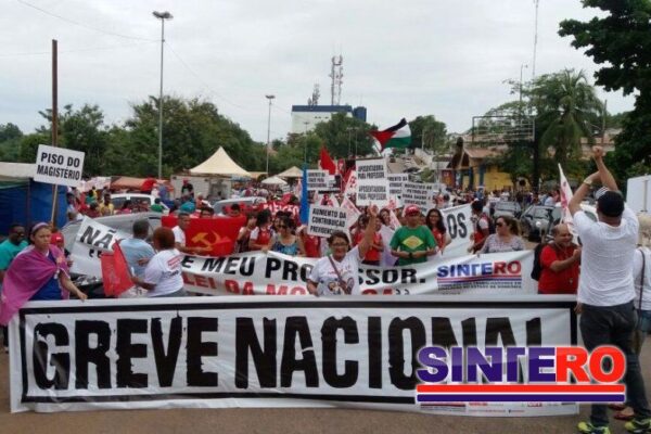 Greve da Educação em Rondônia recebe apoio da CNTE e destaca demandas dos profissionais