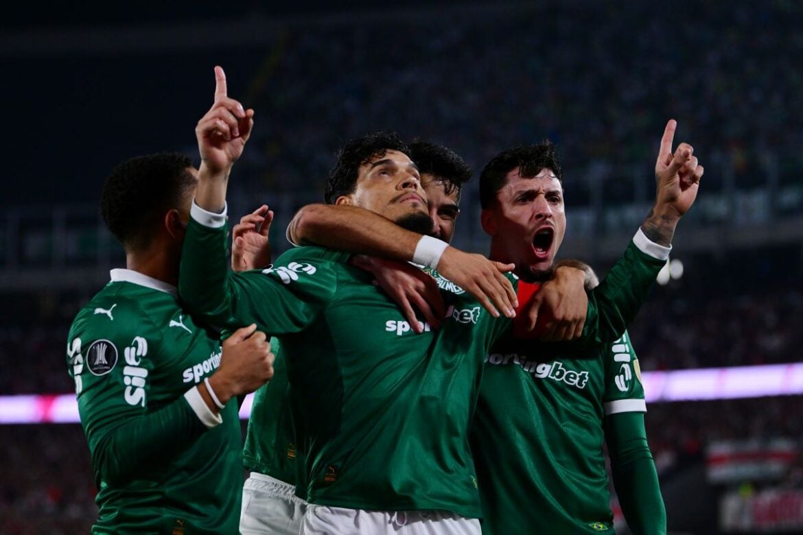 Palmeiras vence o River na Argentina e abre vantagem nas quartas da Libertadores