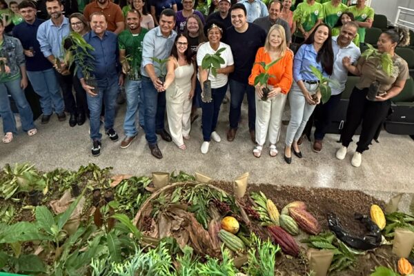 Deputada Sílvia Cristina lança viveiro Raízes de Rondônia de mudas de café e de cacau clonal