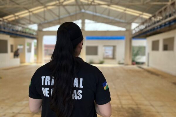 TCE-RO aponta prefeitos e gestores em levantamento sobre obras públicas paralisadas em Rondônia